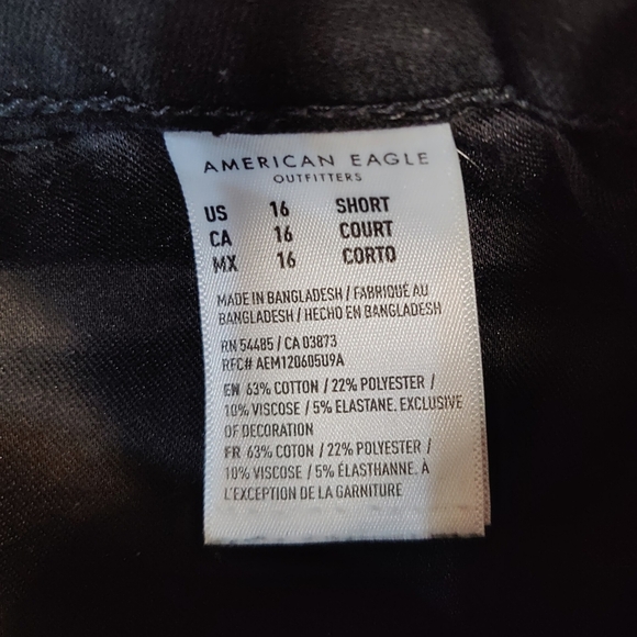 American Eagle Black Curvy Super High Rise Dream Jeans - Picture 6 of 6